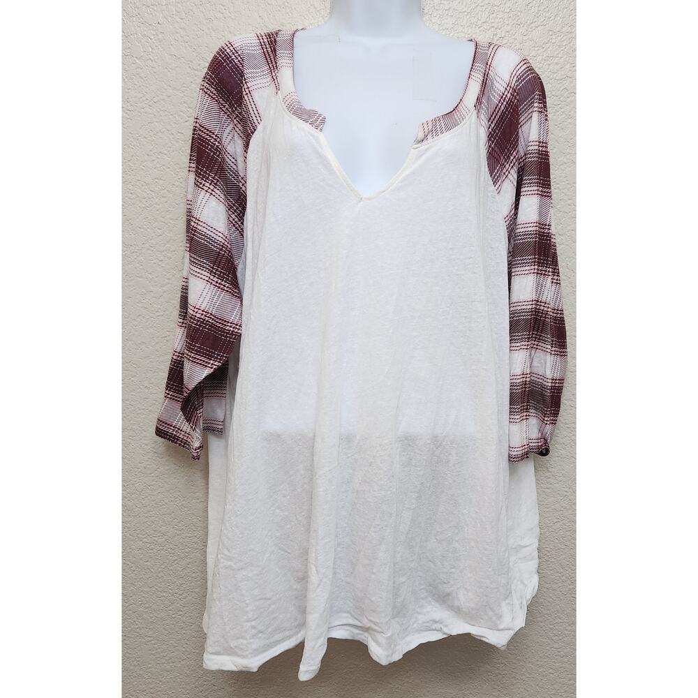 Maurices White Burgundy Striped Raglan Sleeves Top 3X Lightweight Soft V Neck